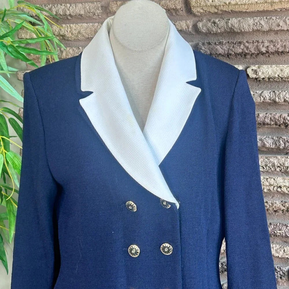 St. John Collection Navy Blue Santana Knit Nautical White Collar Skirt Suit - Picture 10 of 11